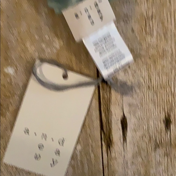 Scarf - Picture 2 of 4